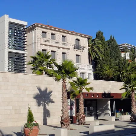 Guestroom - D'hote Homestay *