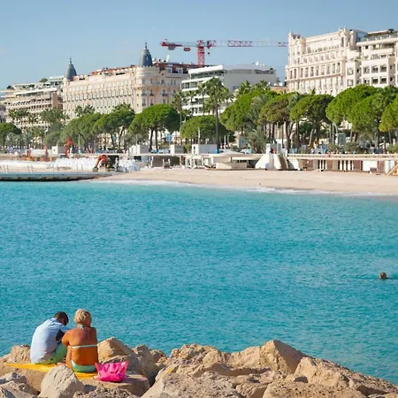 Guestroom - D'hote Homestay