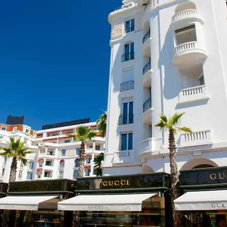 Guestroom - D'hote Rum i privatbostad Le Cannet