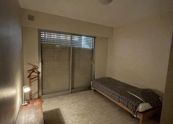 Guestroom - D'hote Rum i privatbostad Le Cannet